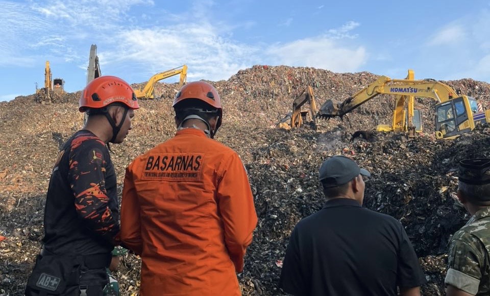 TPST Bantar Gebang Longsor, 3 Orang Tewas Tertimbun Sampah