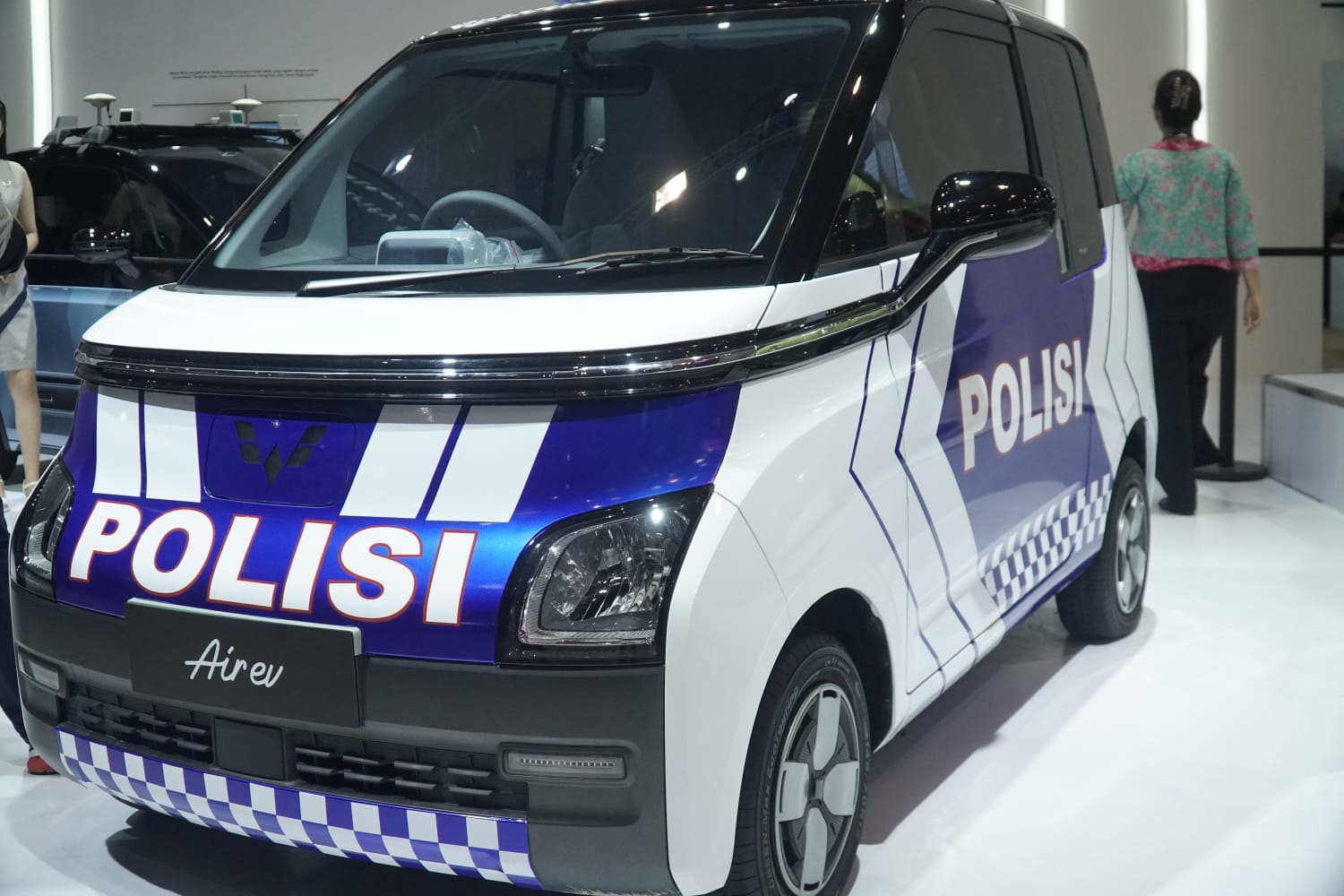Wuling Usung Inovasi Kendaraan Listrik Menarik di Pevs 2023, Ada Mobil Polisi dan Pemadam