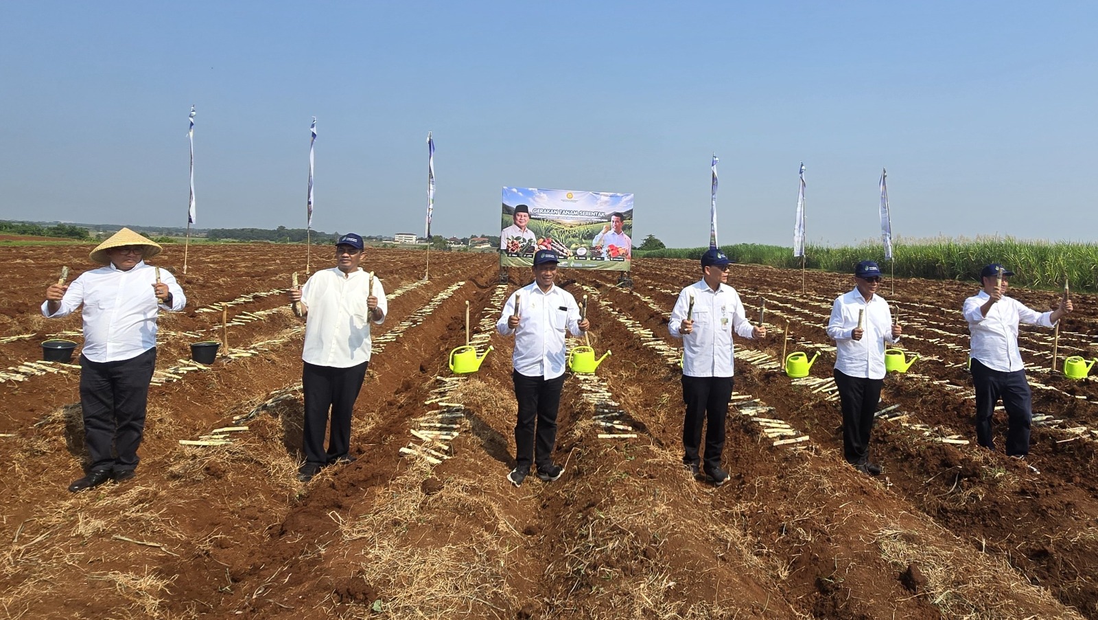 PT SGN Dukung Hilirisasi Perkebunan Nasional melalui Gerakan Tanam Serentak
