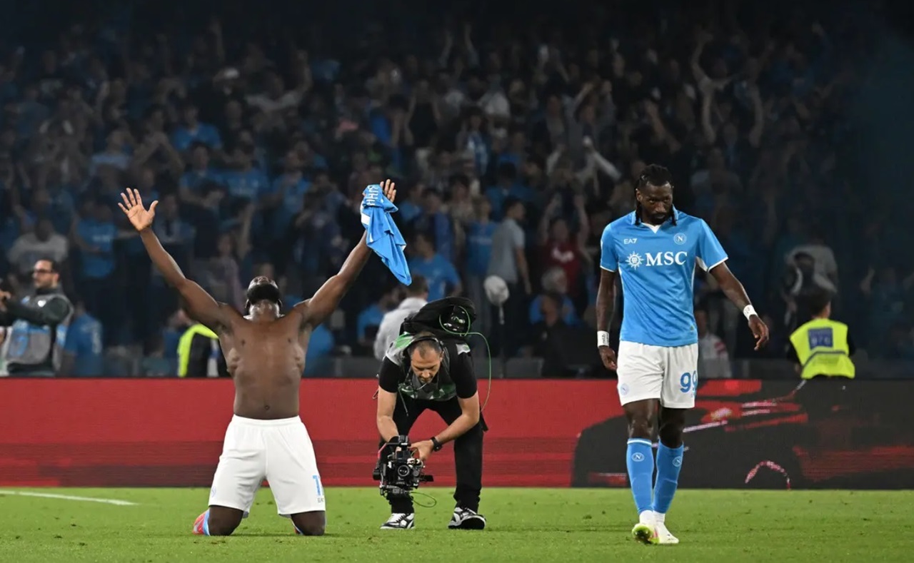 Super! Napoli Hajar Cagliari 2-0, Raih Scudetto Kedua dalam Tiga Musim