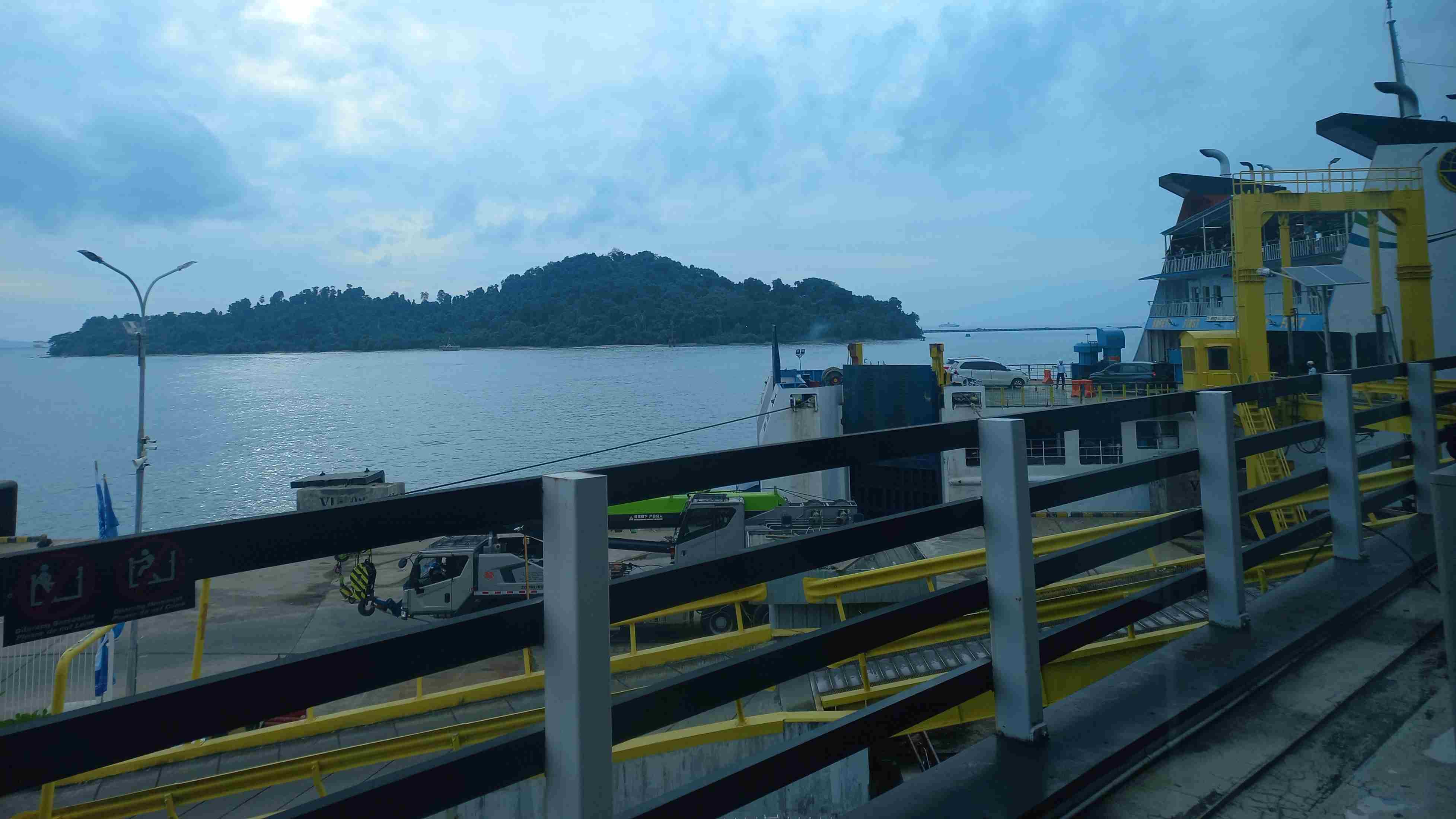 Detik-detik Dua Penumpang Jatuh ke Laut di Pelabuhan Merak, ASDP: Korban Selamat