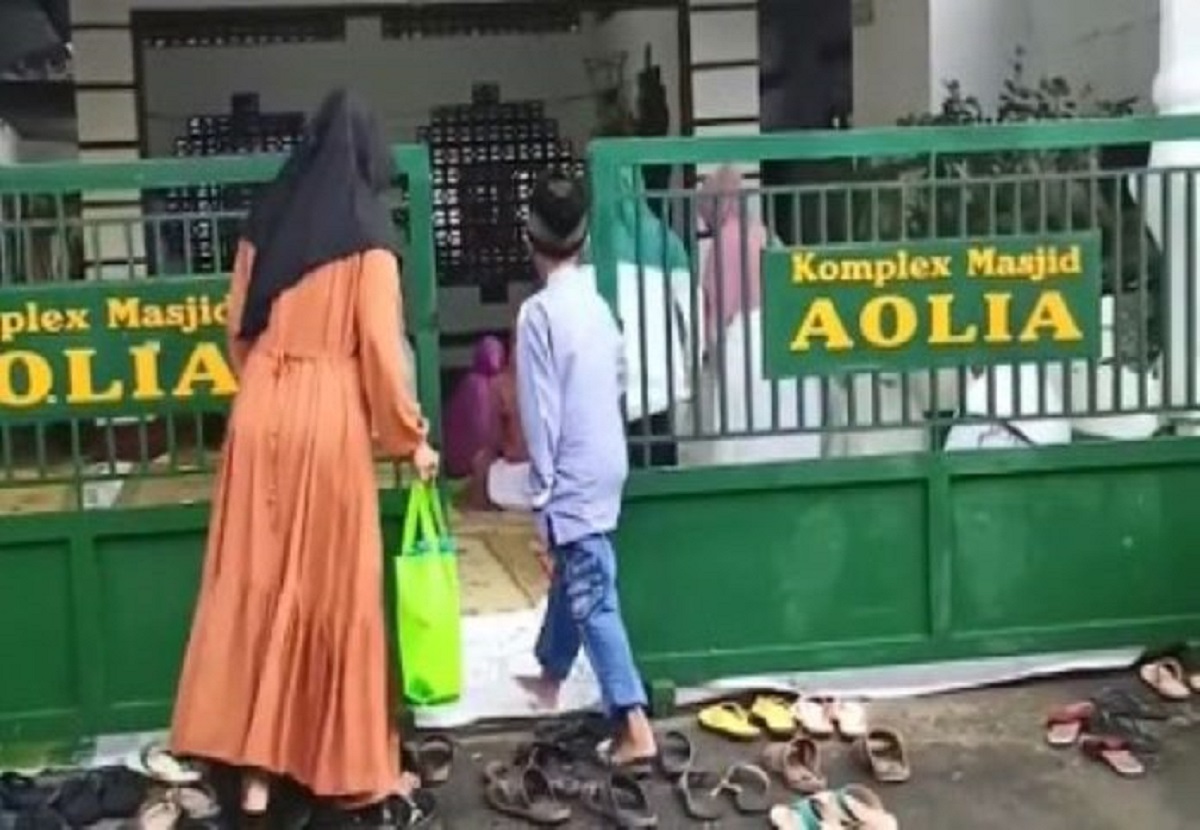 Gus Fahrur Geram Jemaah Masjid Aolia Sholat Ied Duluan: 'Jangan Alasan Sudah Ngomong ke Allah SWT!'