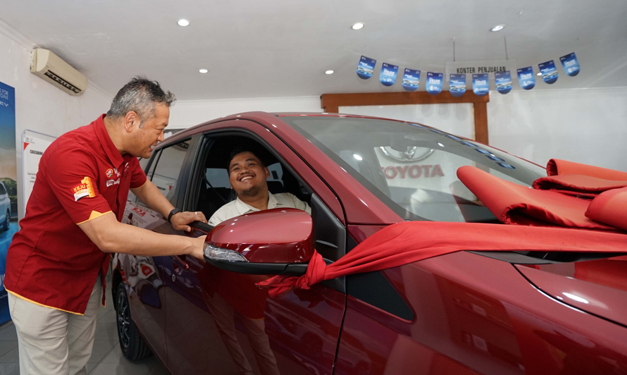 Kisah Anak Penjual Risol Rumahan Raih Mobil Baru Berkat Bantu Usaha Ibunda