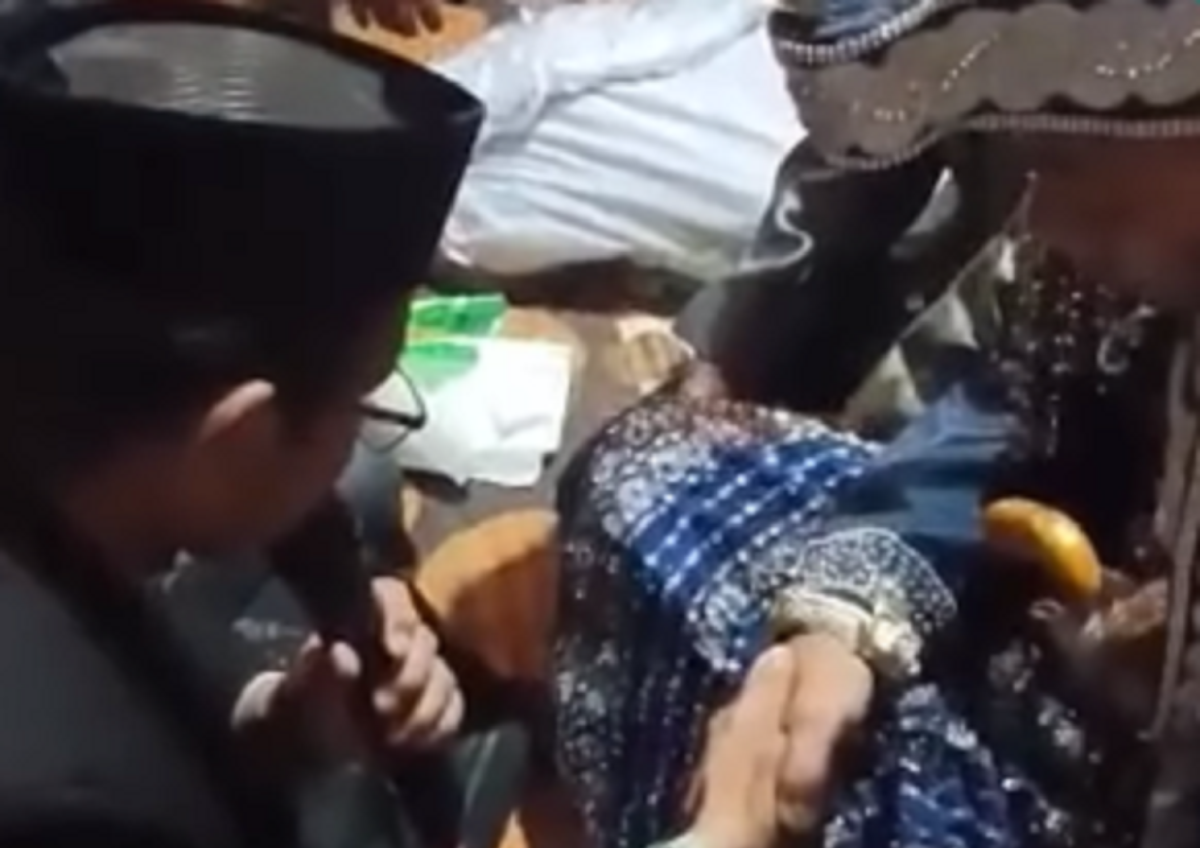 Momen Haru Ijab Kabul Tarisa-Edi Persis di Samping Jenazah Ayahanda, Rasa Bahagia Berubah Jadi Duka