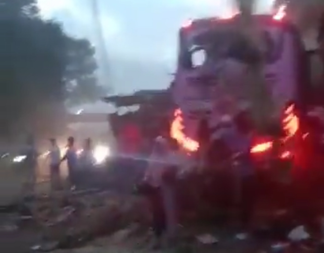 Kecelakaan Maut di Ciamis, Bus Pariwisata Tabrak 3 Rumah, 3 Orang Meninggal dan 24 Luka-Luka