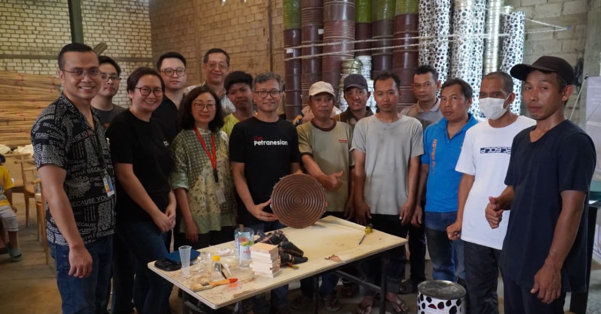 Dukung SDGs, PCU Gelar Pelatihan Produksi Mebel dari Limbah Serat Kelapa di Gading Watu, Gresik