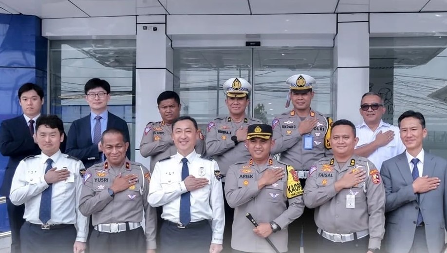 Kunjungi Satpas Polres Subang, Kepolisian Korsel Kagum Lihat Proses Pembuatan SIM di Indonesia
