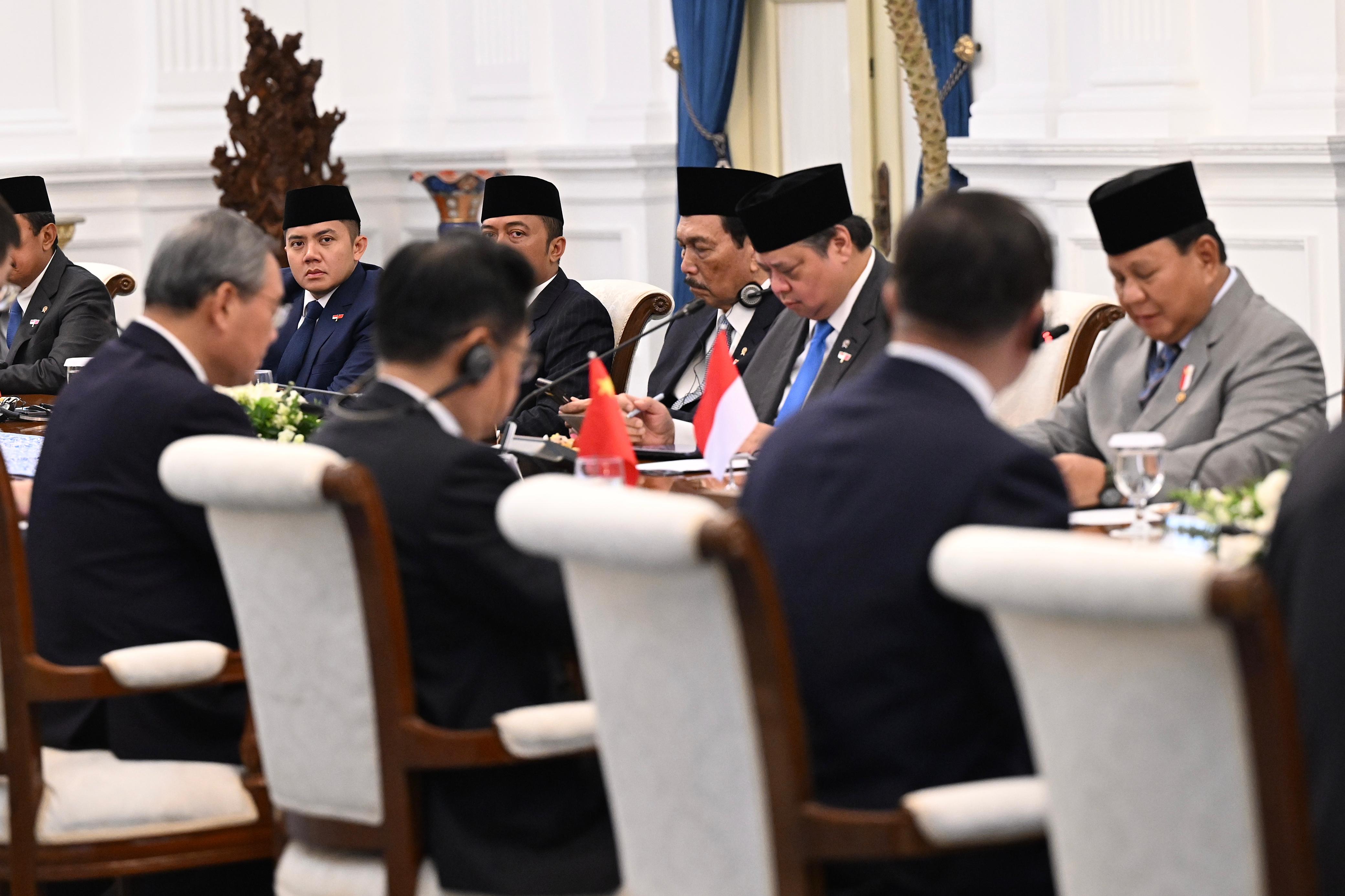 Perkuat Hubungan RI-China, Presiden Prabowo dan PM Li Qiang Saksikan Penandatanganan 4 Kerja Sama Ekonomi