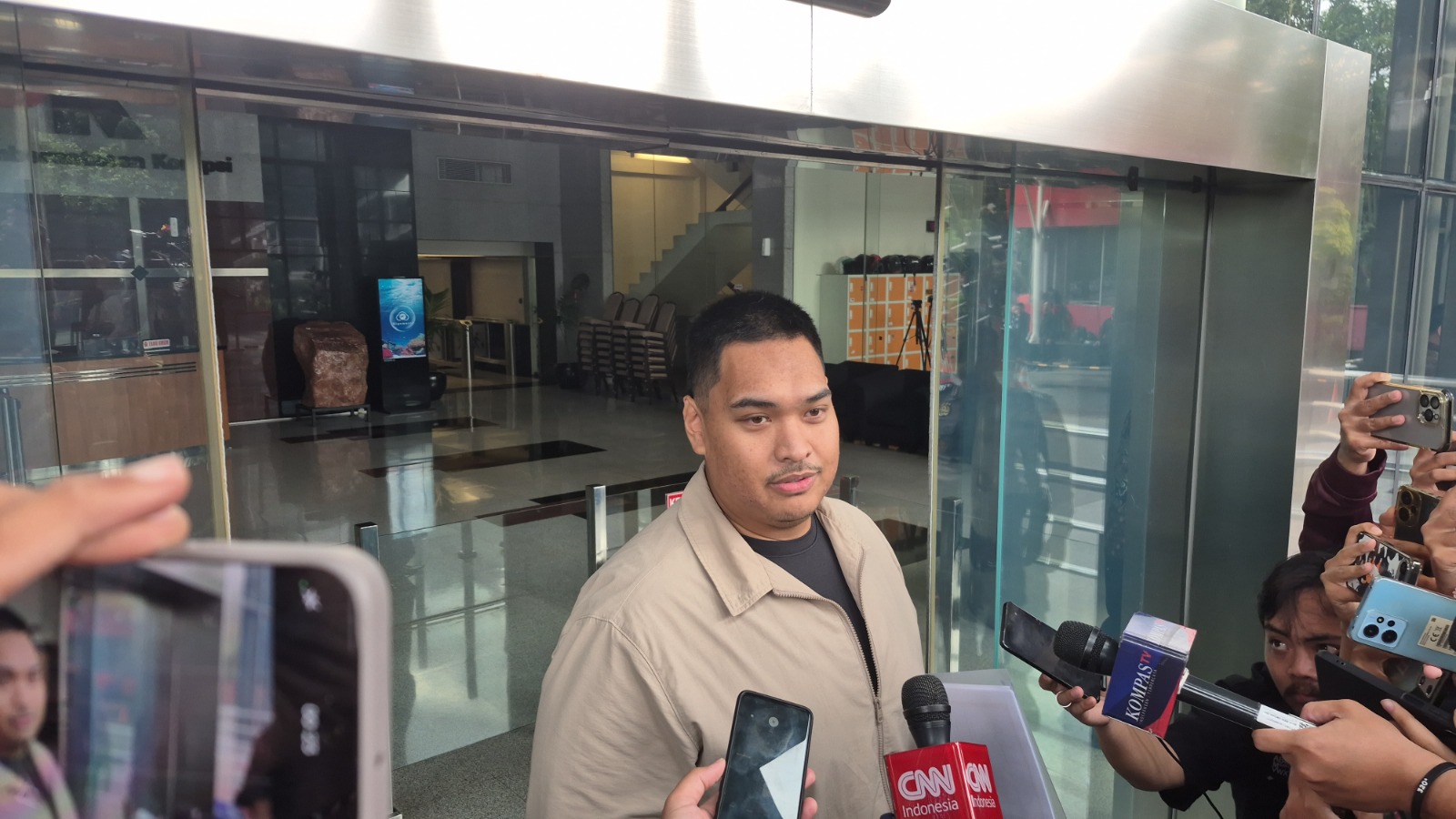 Eks Menpora Dito Ariotedjo Dicecar KPK, Ditanya Soal Keterlibatan Bos Travel Maktour