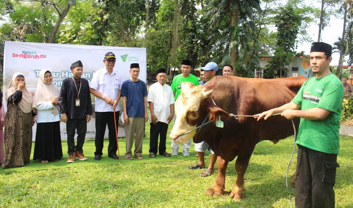 Zona Madina Dompet Dhuafa, Distribusikan Daging Kurban ke 1200 Penerima Manfaat
