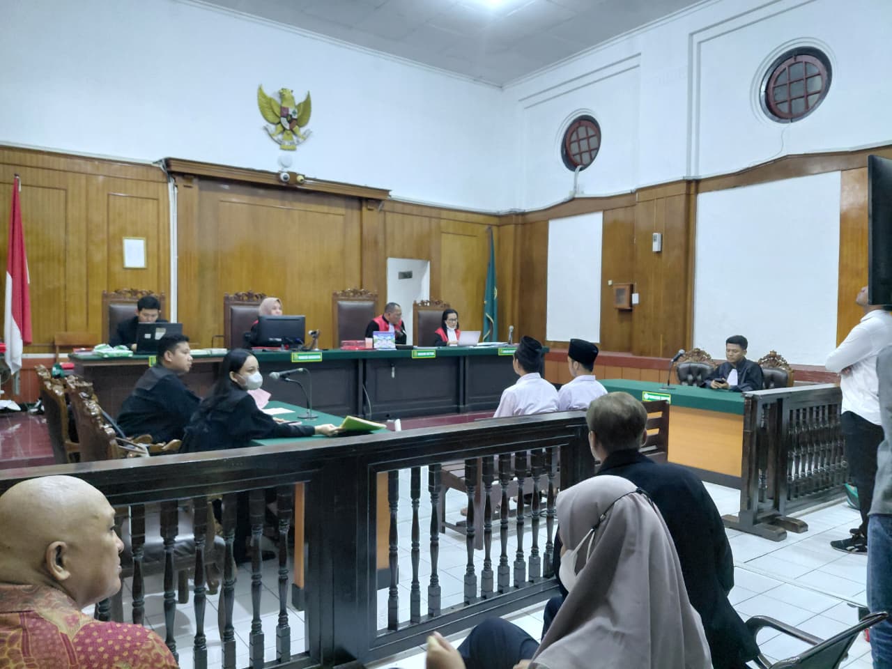 Sebar Pesan Provokatif Demo Ricuh Grahadi, Dua Pemuda Divonis 5 Bulan Penjara