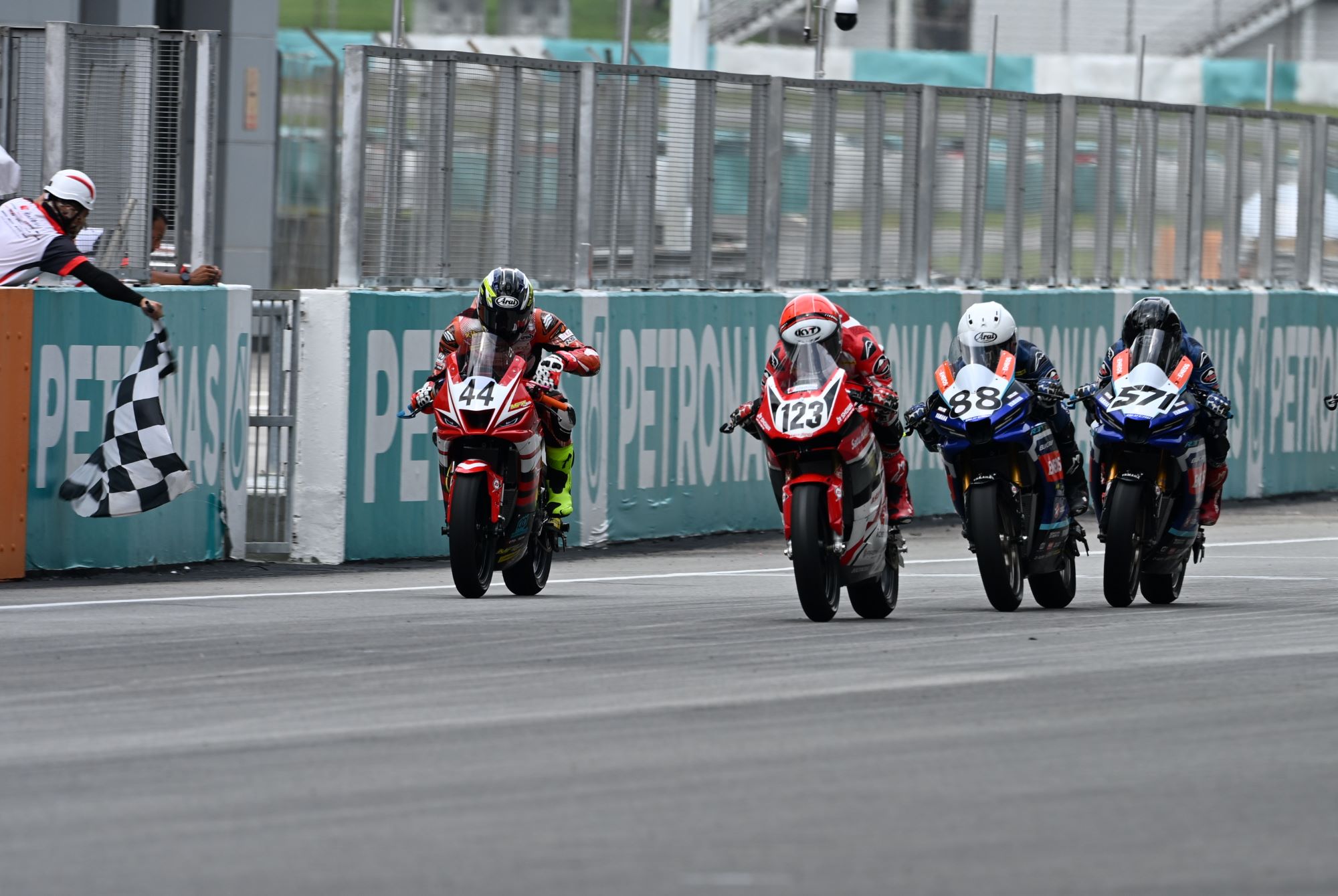 Semangat Juara! Rider AHRT Usung Target Podium di ARRC 2026 Buriram
