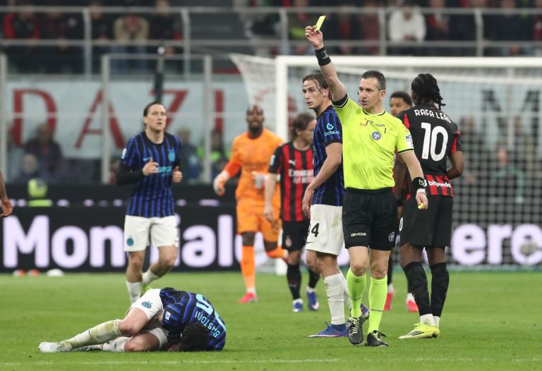 Alessandro Bastoni Cedera di Derby della Madonnina, Inter Milan dan Timnas Italia Panik