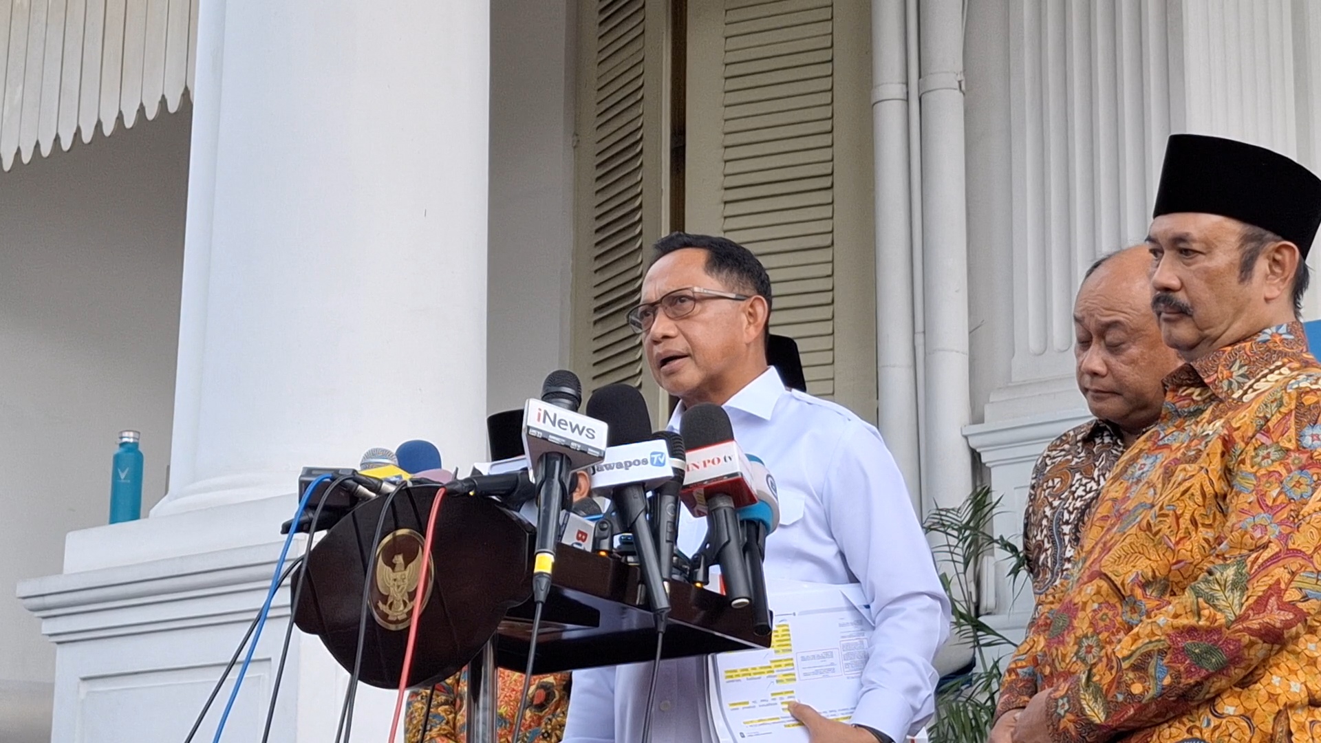 Instruksi Prabowo, Anggaran Pemda untuk MBG Difokuskan Perbaikan Sekolah Saja