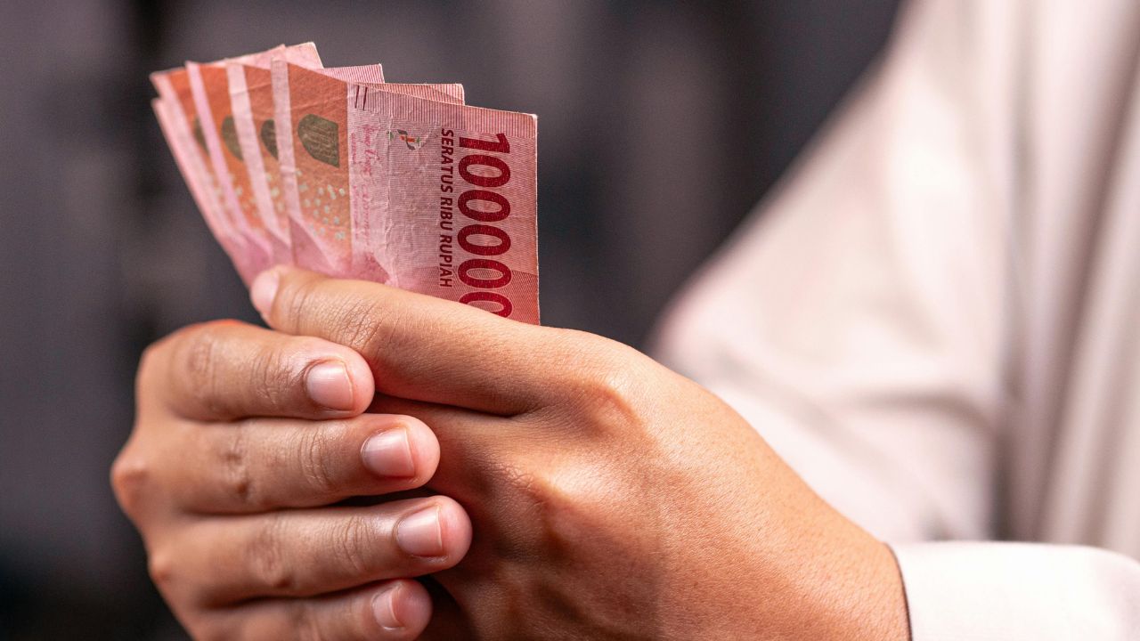 BLT Kesra Cair Rp900.000 untuk 35 Juta KPM, Begini Cara Cek Status dan Input NIK KTP!