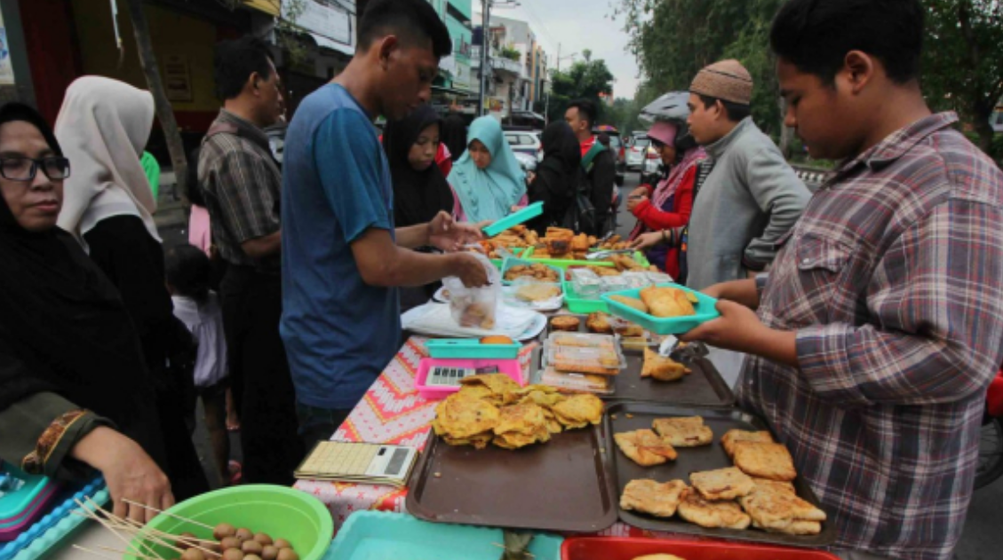 4 Menu Wajib Buka Puasa Bagi Mayoritas Orang Indonesia 