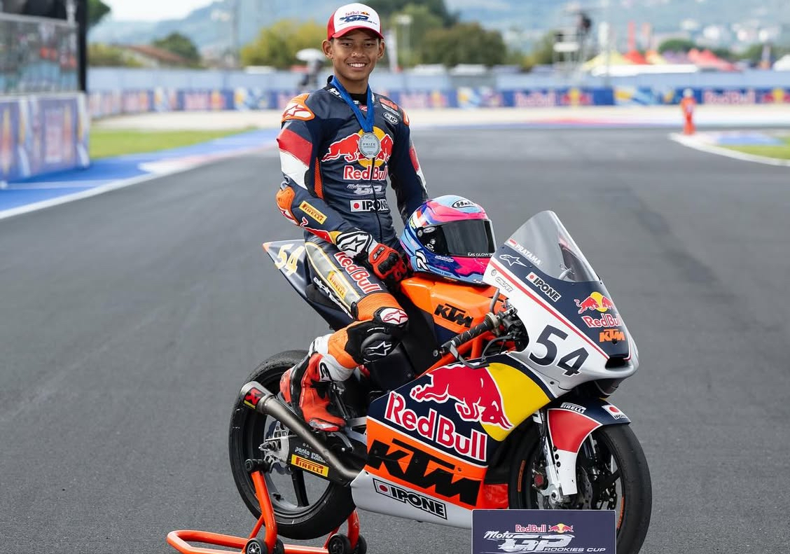 Media Italia Sebut Veda Ega Pratama Resmi Gabung Honda Team Asia di Moto3 Musim 2026