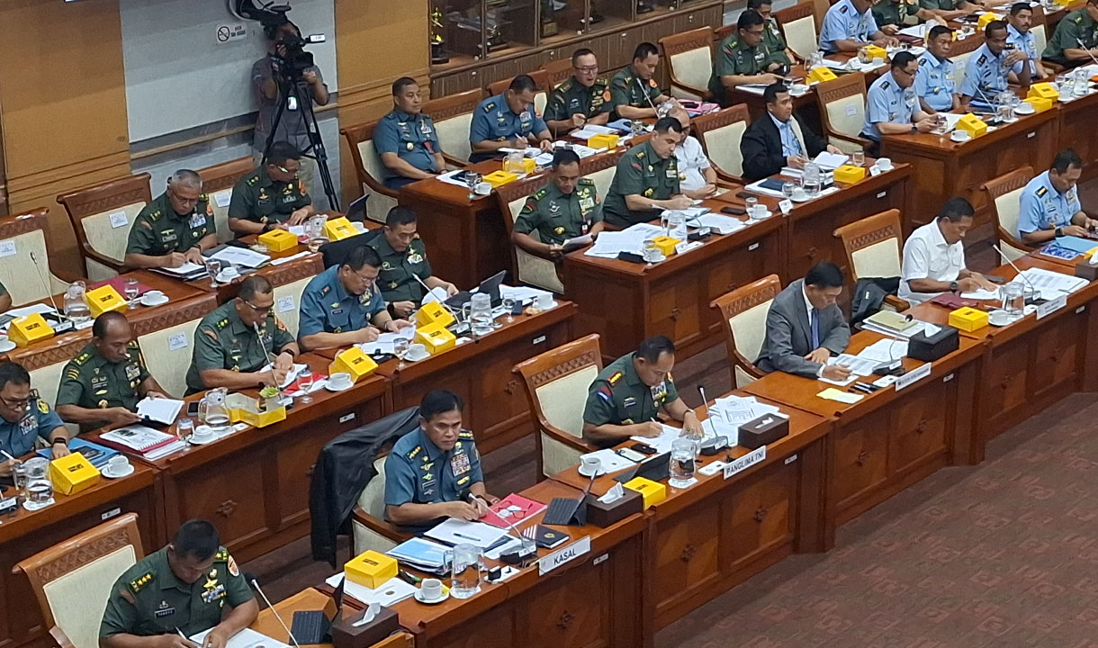 Kemenhan Ambil Alih Anggaran BBM Alutsista, Sjafrie: Demi Transparansi dan Efisiensi