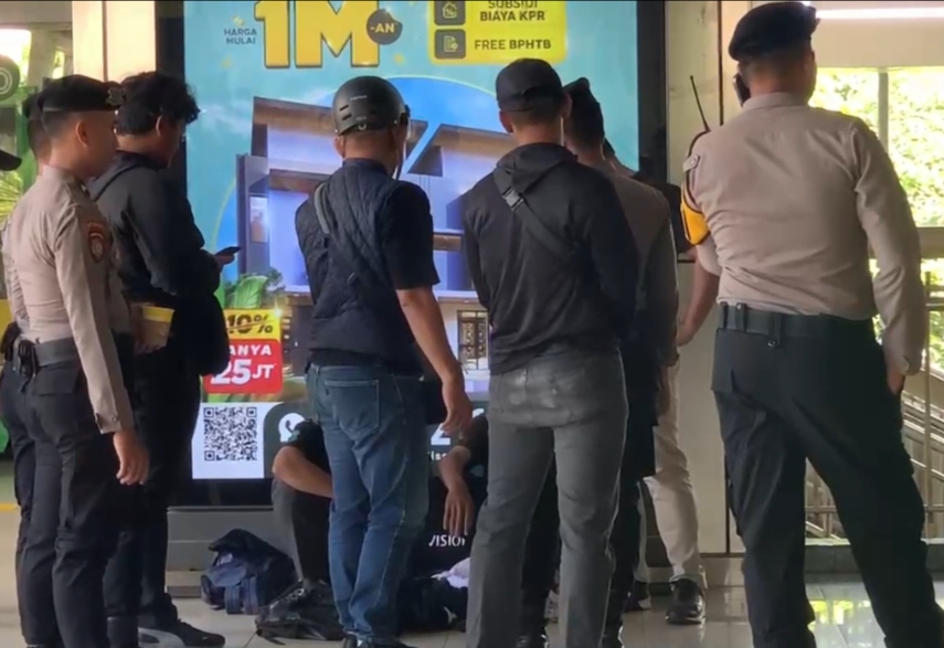 Stasiun Palmerah Siaga! Puluhan Pemuda Bawa Petasan Diamankan Diduga Berniat Ikut Demo Buruh