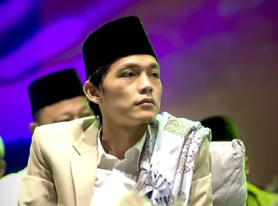 Pengakuan Gus Iqdam Sebut 'Orang Indonesia Aneh' Sering Menghujat: Bedes Po Ora Kamu Itu?