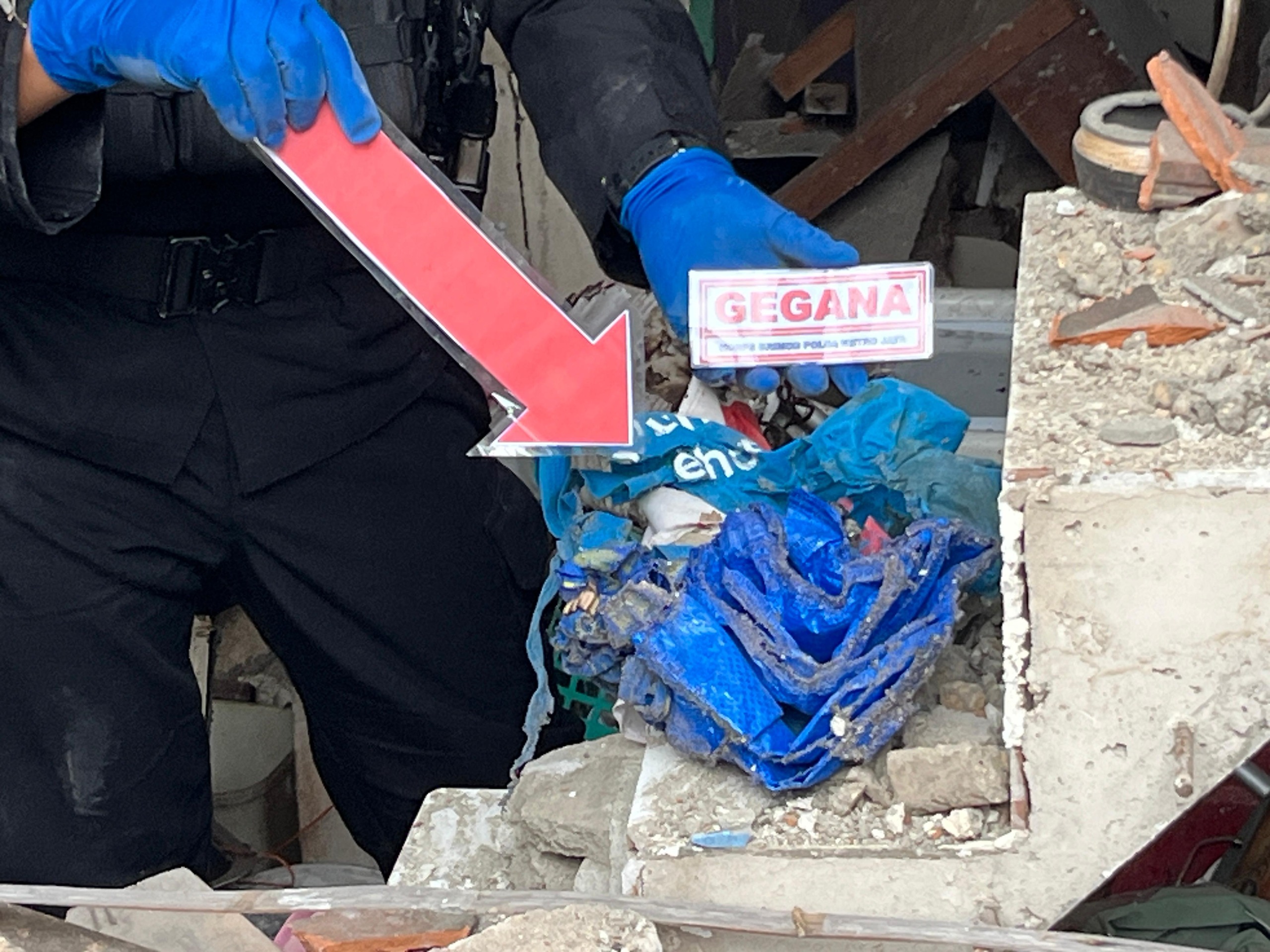 Temuan Gegana PMJ di TKP Ledakan Pamulang, Regulator Gas Dililit Isolasi Hitam