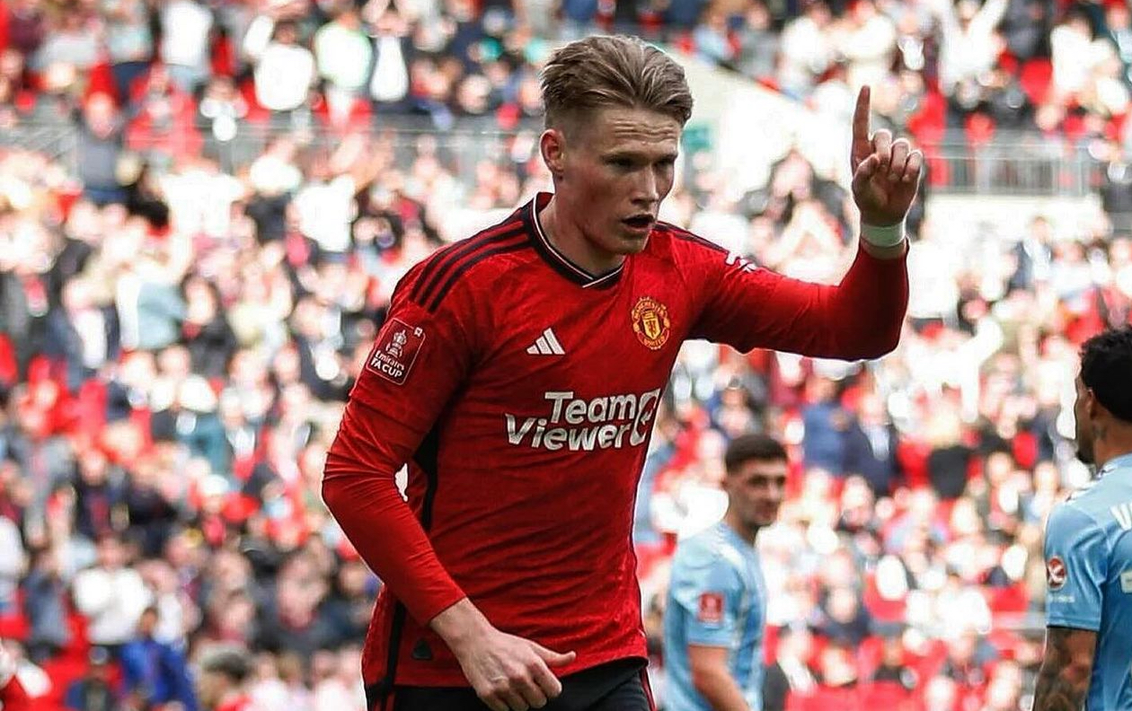 MU dan Napoli Sepakat untuk Scott McTominay, Manuel Ugarte Masuk?