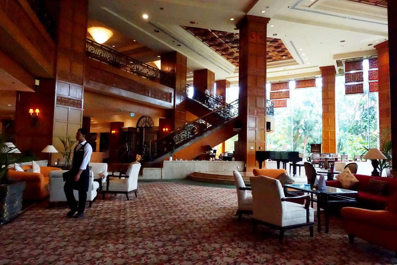 Hotel Shangri-La Surabaya Raih Juara 2 Kategori Best Public Space dalam Surabaya Tourism Awards 2025