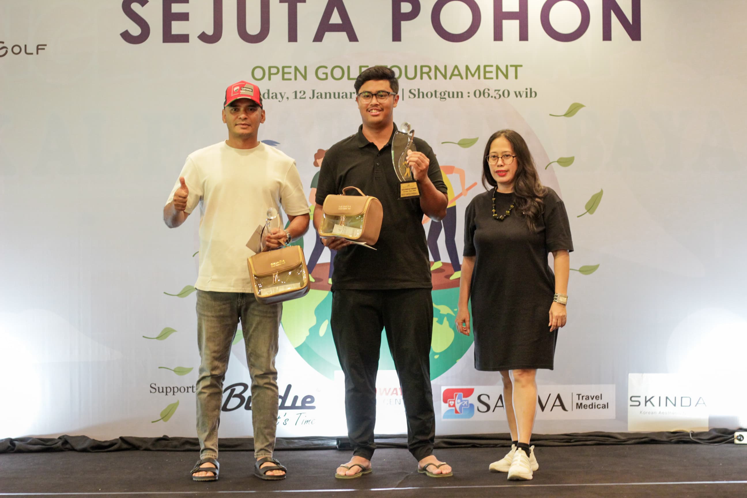 Peduli LIngkungan, Peserta Turnamen Golf di BDG Wajib Bawa Pohon