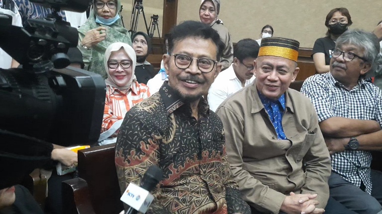 SYL Jalani Sidang Vonis Hari Ini, Dituntut 12 Tahun Penjara, Kuasa Hukum: Sudah Rajin Salat