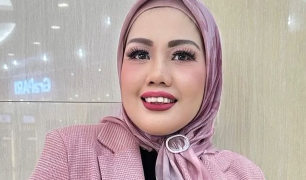 Ely Sugigi Ngaku Pernah Dapat Tawaran Bayaran dari Lisa Mariana untuk Bongkar Perselingkuhan dengan Ridwan Kamil 