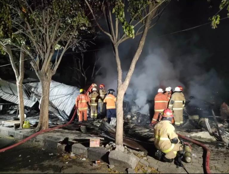 7 Warung di Surabaya Terbakar Gara-Gara Ketiduran Saat Panaskan Soto 