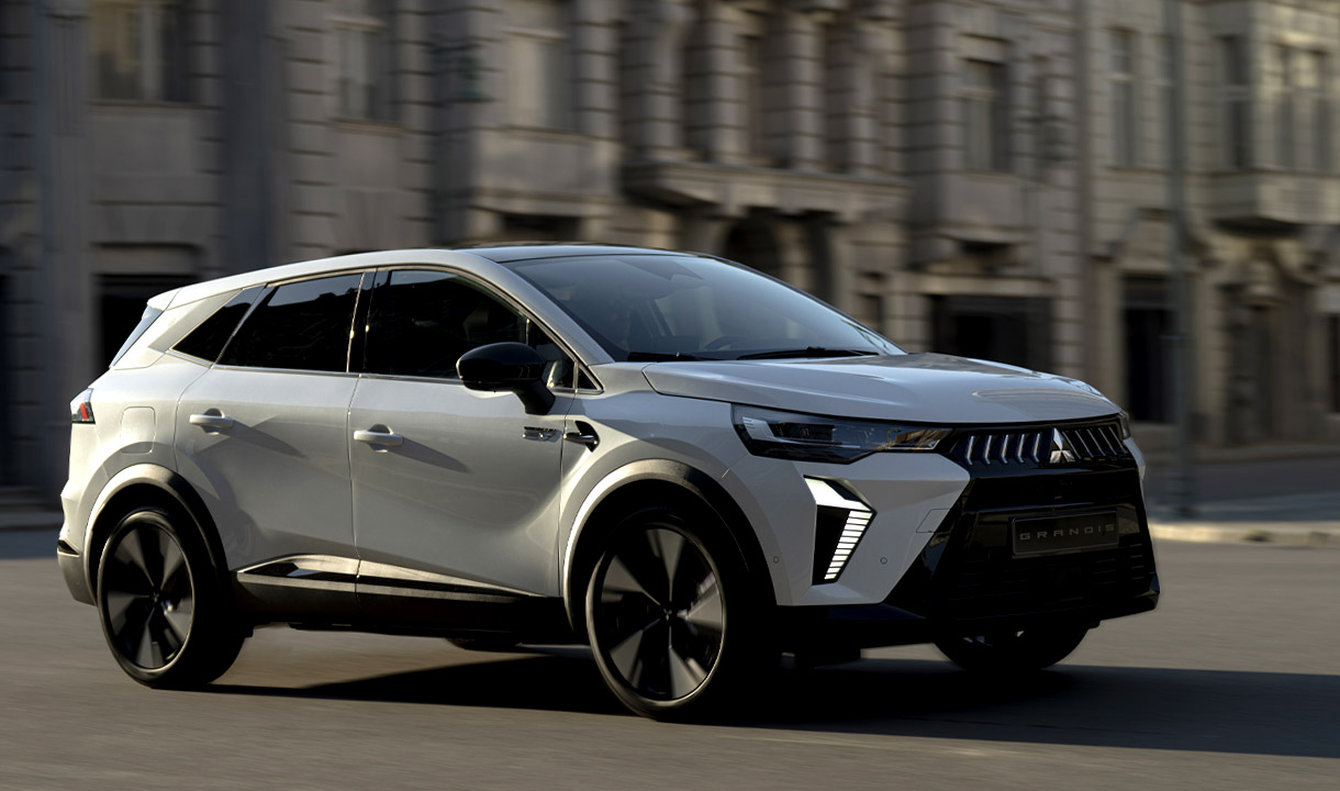 Mitsubishi Grandis, Copact SUV dengan 2 Pilihan Hybrid  