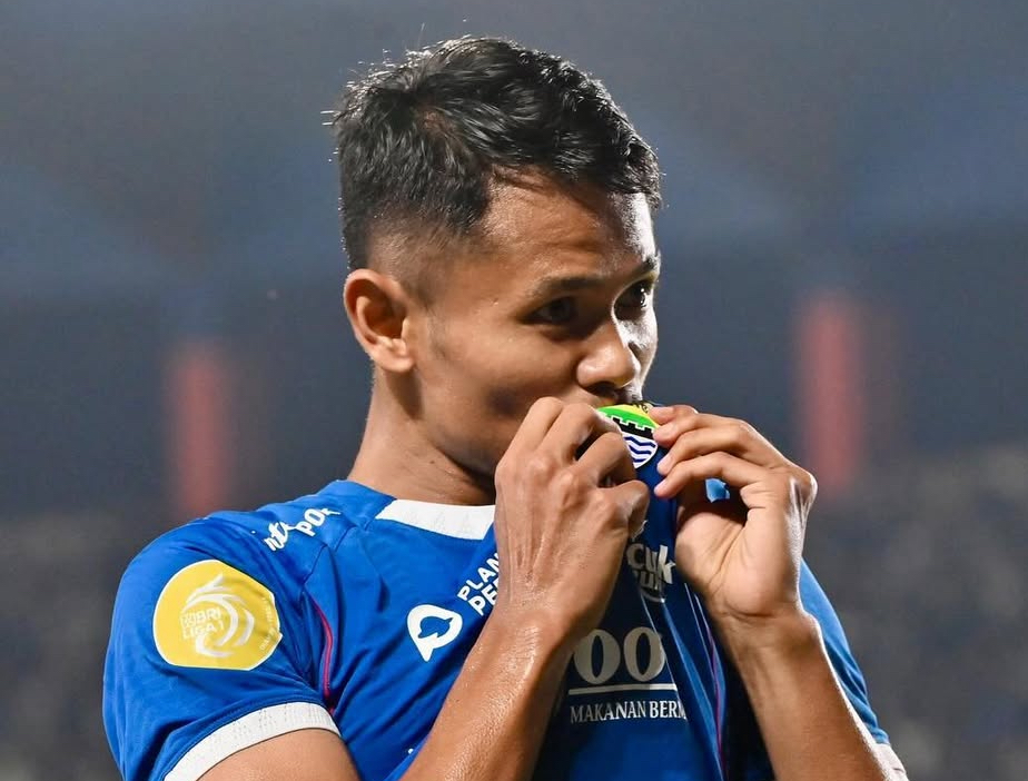 Eliano Reijnders Datang, Tiga Pemain Persib Bandung Jadi Korban Termasuk Dimas Drajad