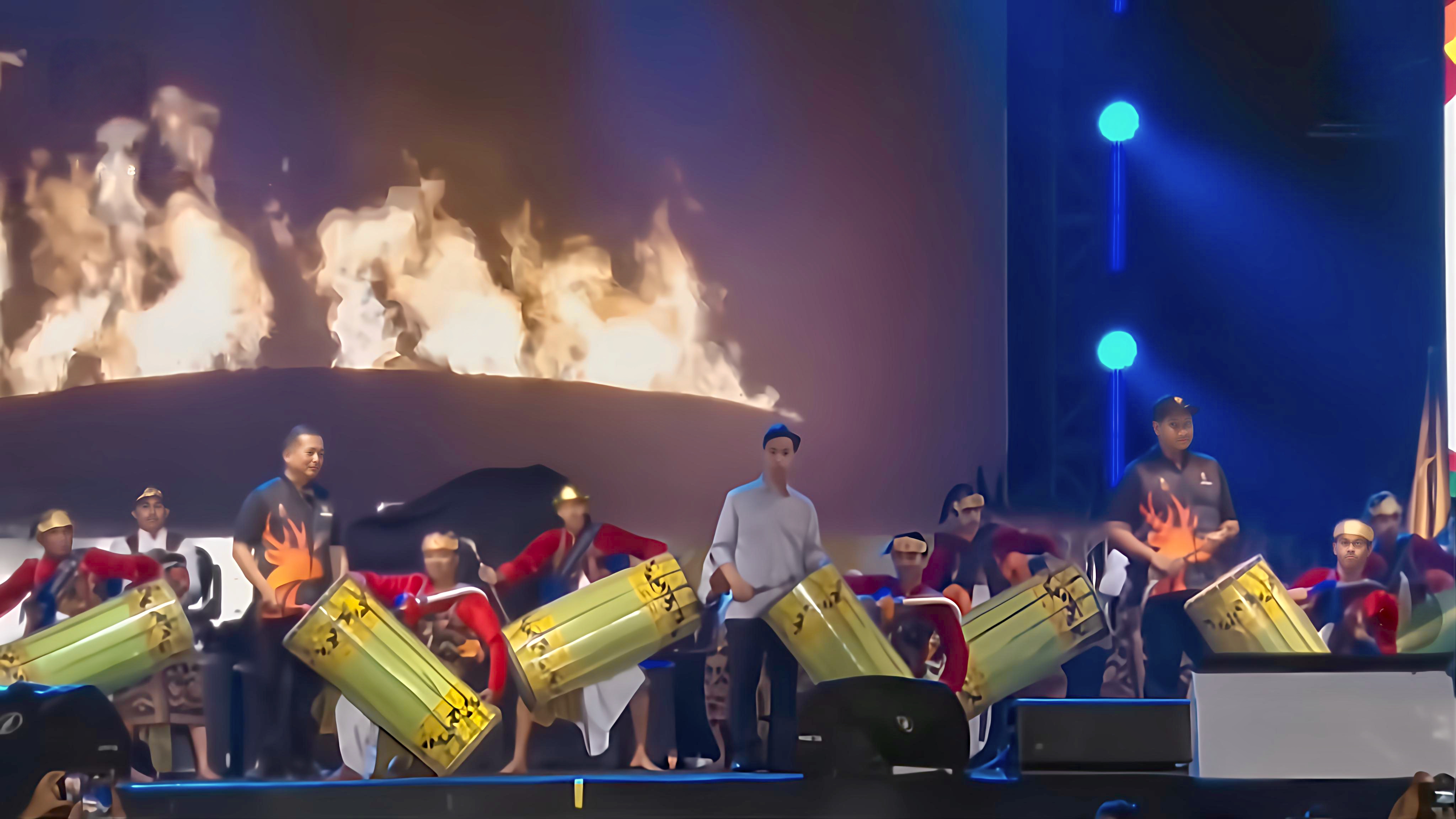 FORNAS VIII, Catat Sejarah dan Antarkan Tari Kolosal NTB ke Istana Negara