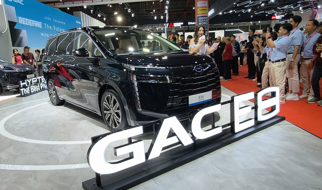 GAC E8 Resmi Diperkenalkan di IIMS 2026, Standar Baru Kenyamanan MPV Hybrid