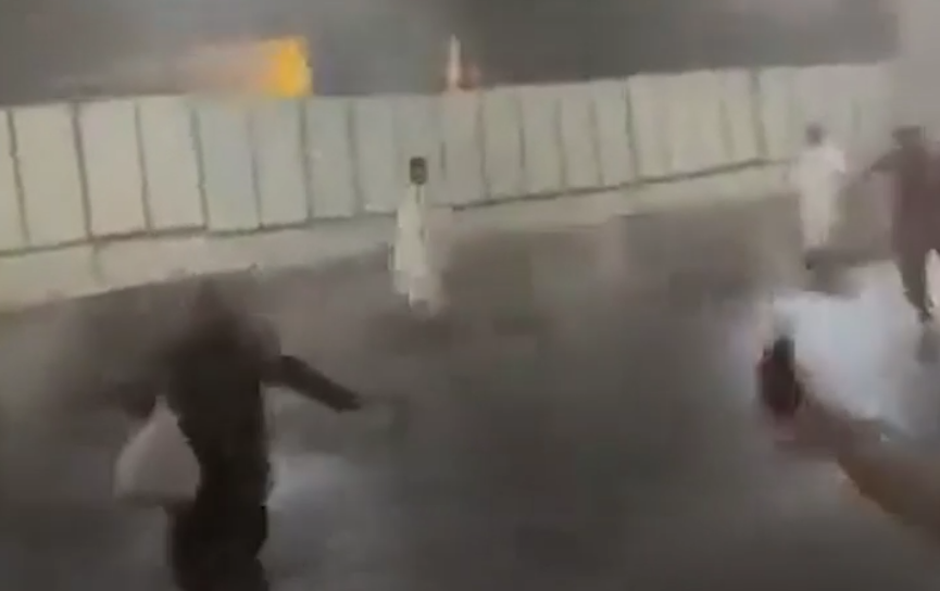 Badai dan Hujan Lebat Terjang Mekkah, Sekolah Diliburkan 