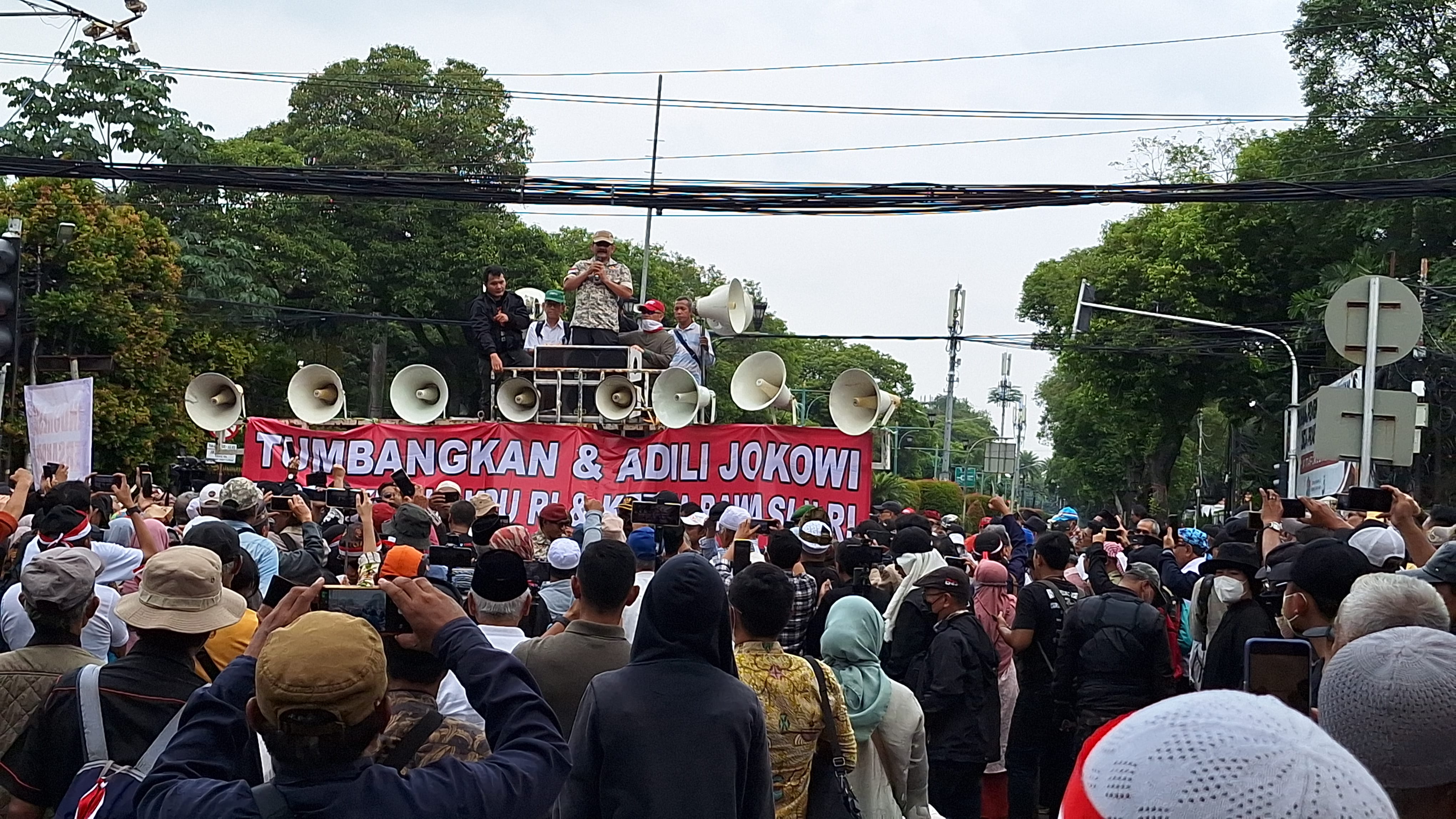 Demo di KPU, Soenarko: Kami Tak Mau Dipimpin Oleh Kumpulan Penipu