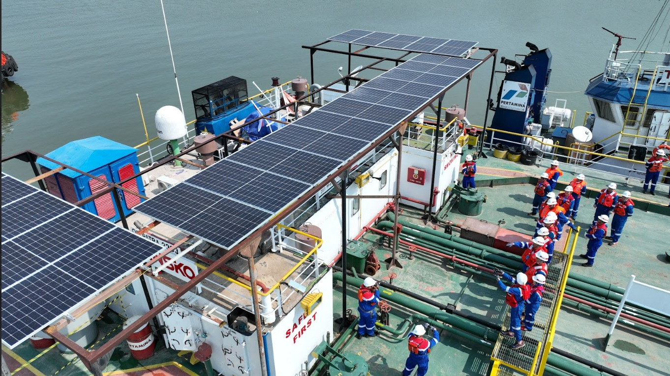 Pertamina Pangkas Emisi 79 Ton Karbon per Tahun Berkat Pemanfaatan Energi Bersih di Kapal Minyak