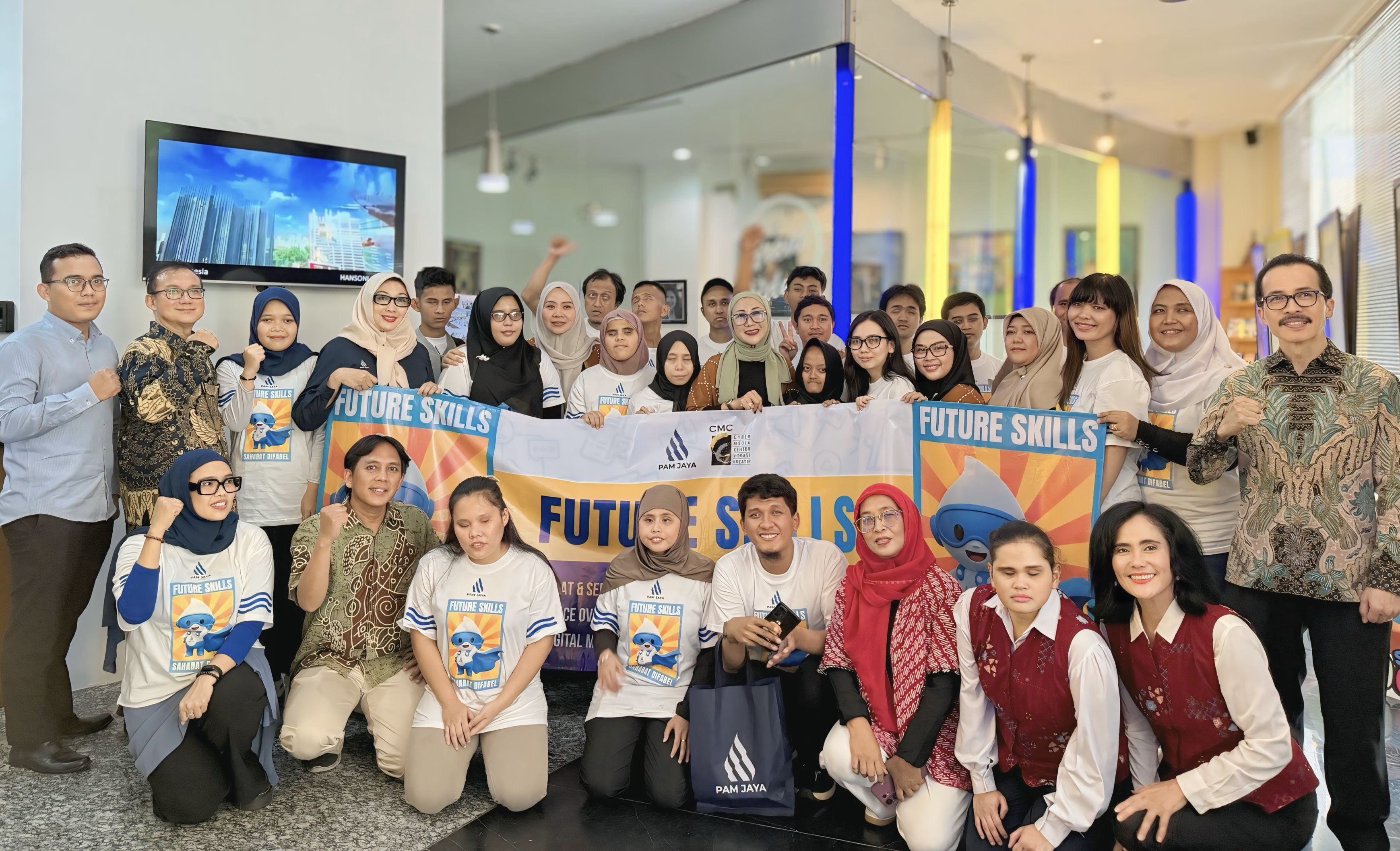 Keren! PAM JAYA Latih 100 Difabel Jadi Profesional Voice Over dan Customer Service