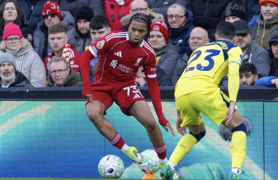 Rio Ngumoha Incar Ballon d’Or: Bintang Muda Liverpool Siap Jadi Legenda The Reds?