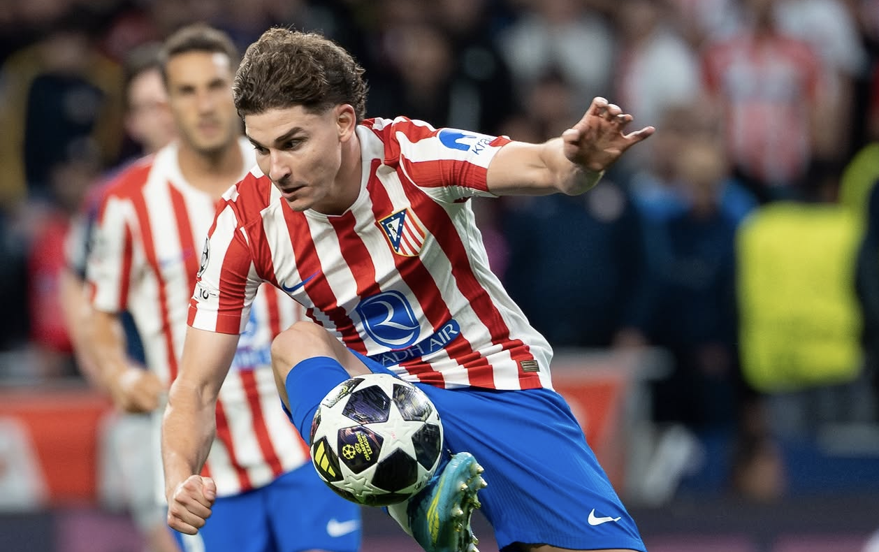 Arsenal Siap Bajak Julian Alvarez dari Atletico Madrid, Barcelona Jadi Rival Terberat