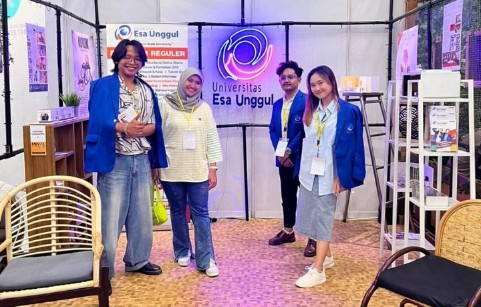 Pameran IFFINA 2024: Bersinarnya Kreativitas Mahasiswa Desain Interior UEU