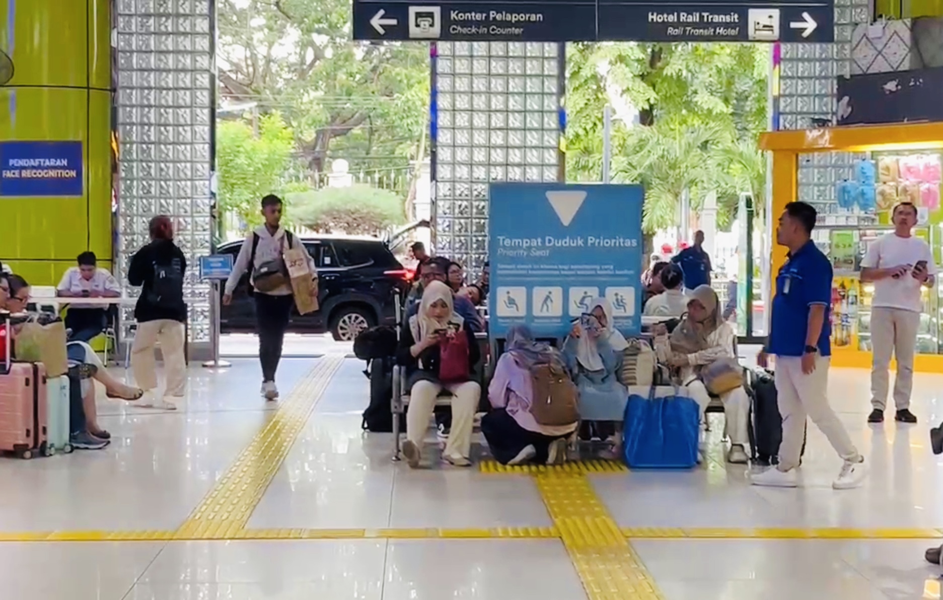 Mudik Libur Nataru, Hampir 45 Ribu Penumpang KA Berangkat Naik Kereta dari Jakarta Hari Ini
