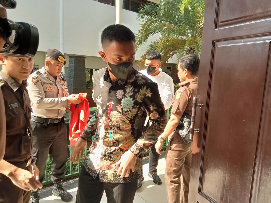 Jaksa Tegur Mario Dandy Pakai Batik di Persidangan : Mohon Pakaiannya Hitam Putih Saja ya