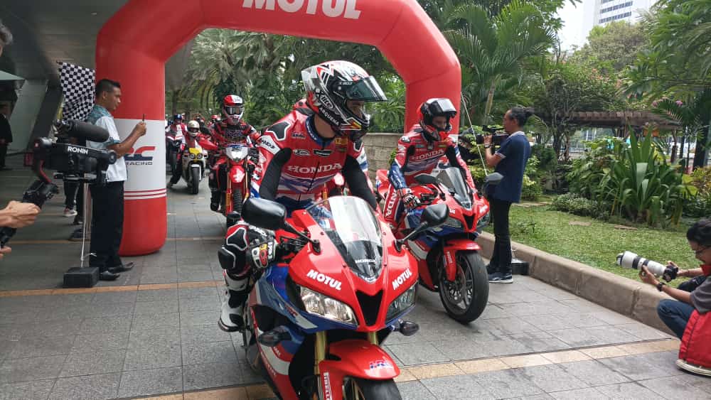 The Ultimate Ride: Riding Bareng Pembalap Motul & HRC di Jalanan Indonesia