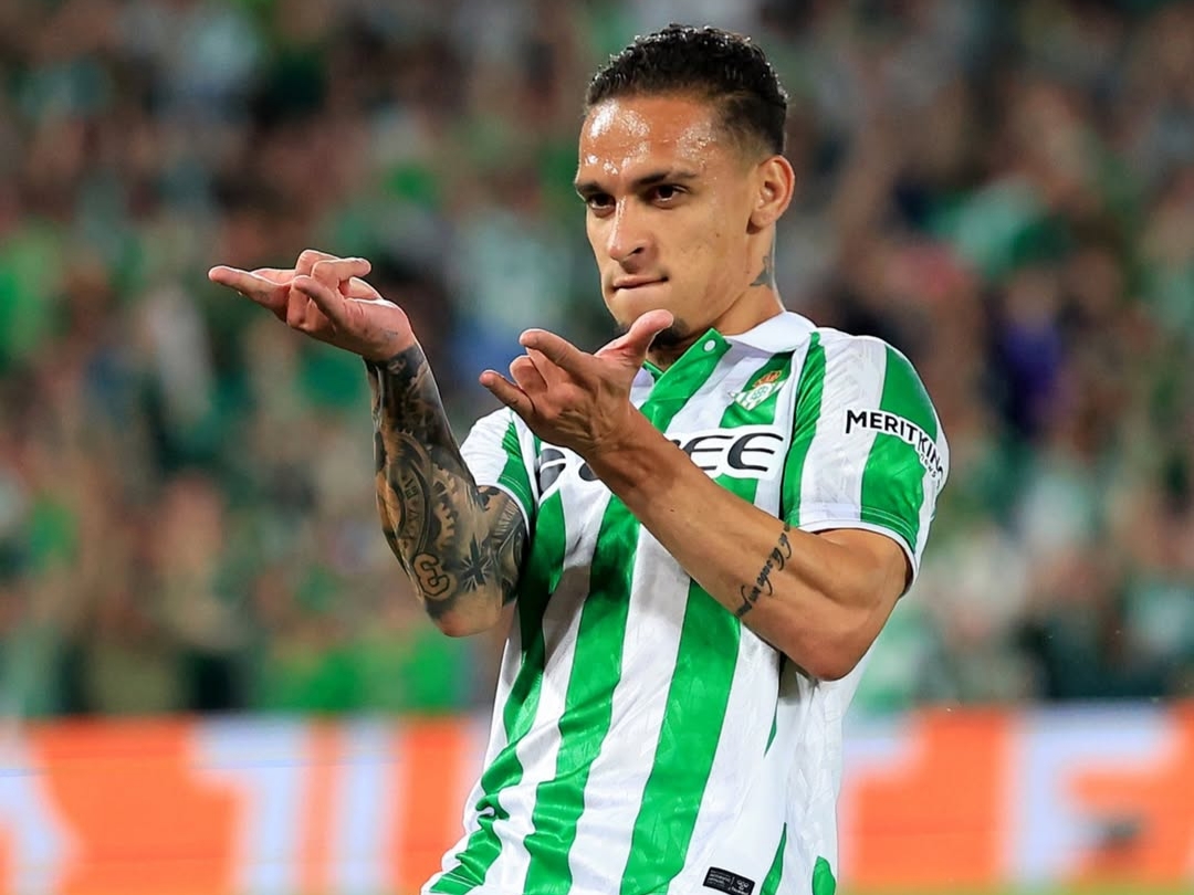 Real Betis Unggul Tipis 2-1 atas Fiorentina di Semifinal Liga Konferensi UEFA