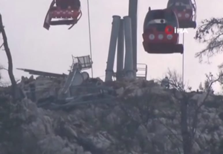 Detik-Detik Kereta Gantung Turki Meledak Sebabkan 1 Tewas dan 174 Orang Terjebak, Proses Penyelamatan 24 Jam