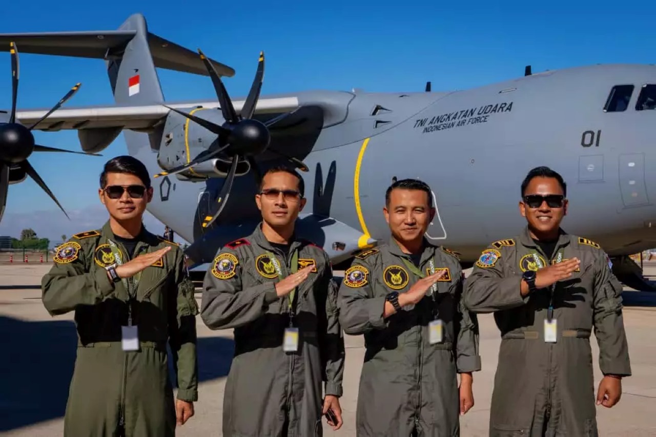 Empat Pilot TNI AU Rampungkan Latihan Menerbangkan Pesawat Angkut Airbus A400M