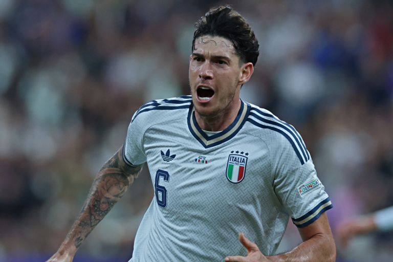 Prancis vs Italia 1-1: Gli Azzurri Curi Poin di Stade de France