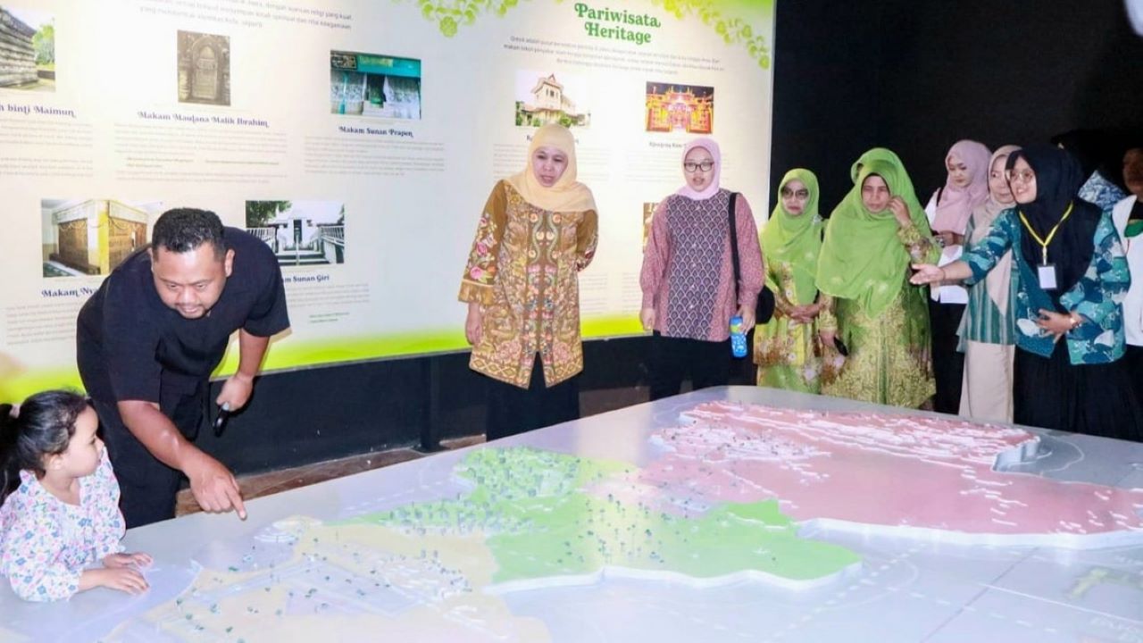 Kunjungi Islamic Center Gresik Universal Science, Gubernur Khofifah Sebut Layak Jadi Eduwisata Baru 